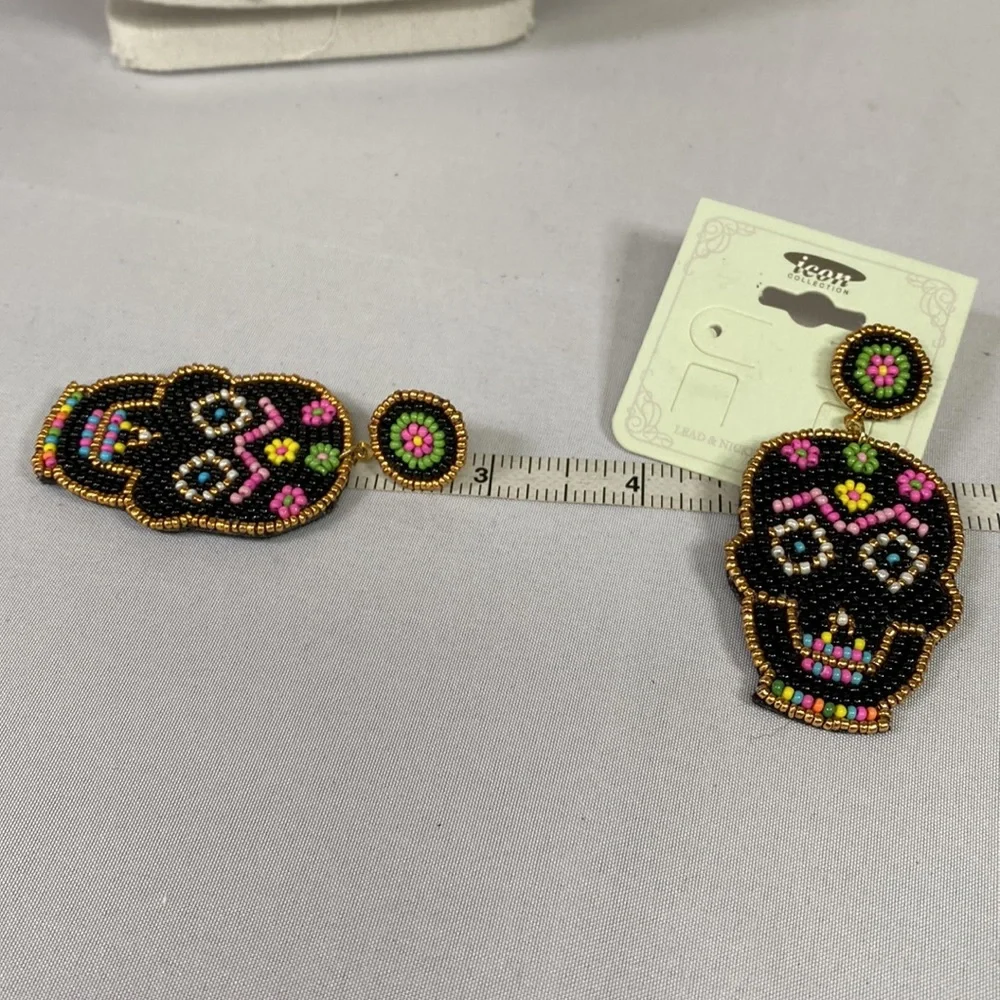 Adorable Sugar Skull fully beaded earrings - Picture 3 of 3